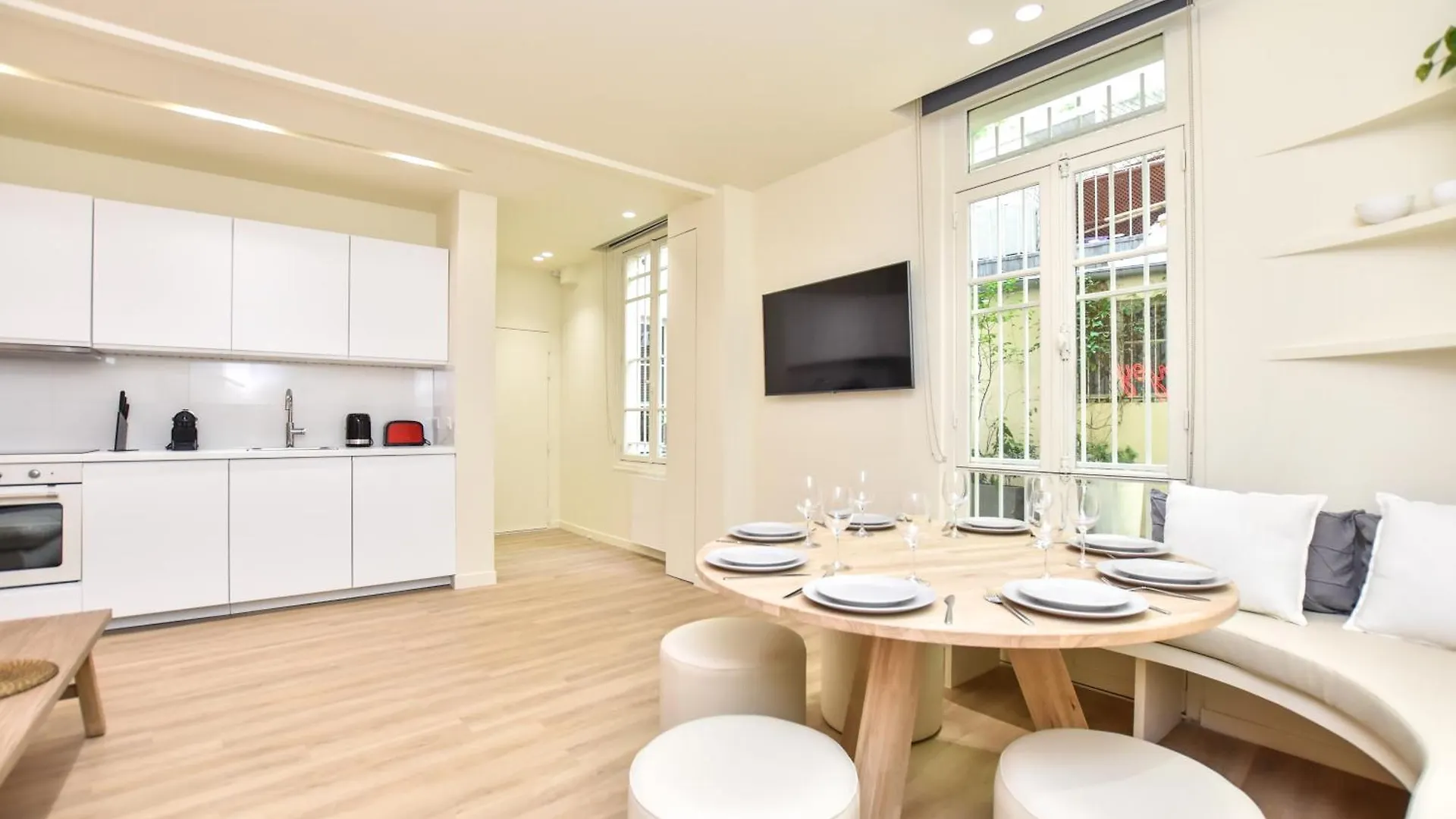 Spacious Apartment - 3Br-8P - Moulin Rouge パリ